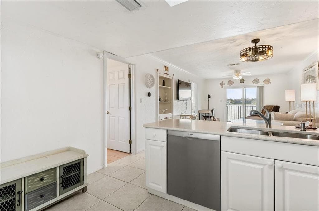25225 RAMPART BOULEVARD 1207 photo 6