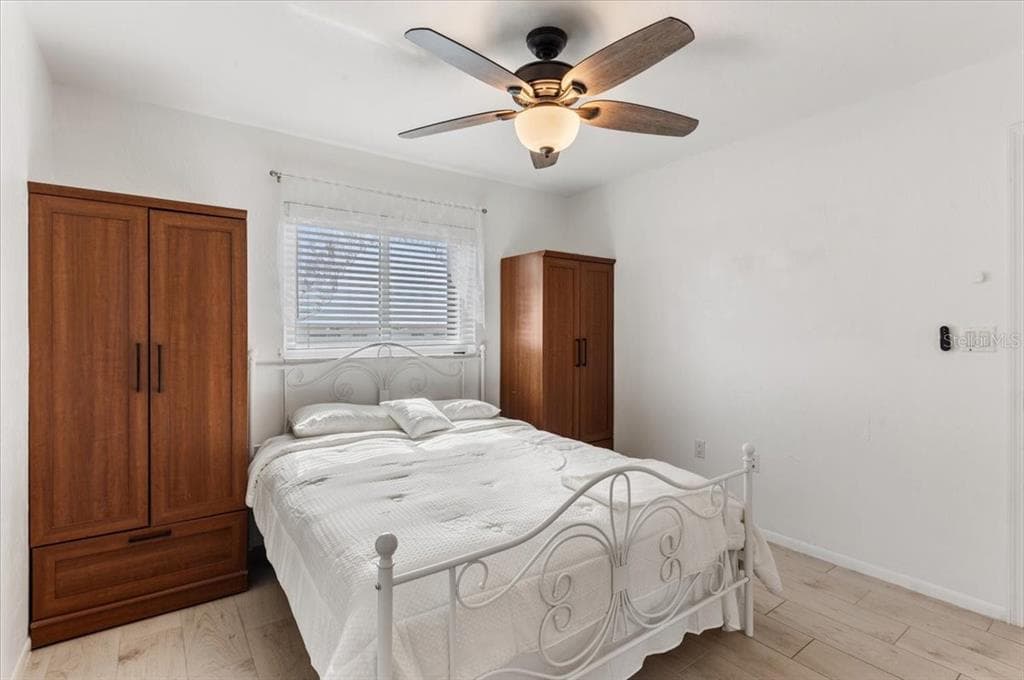 25225 RAMPART BOULEVARD 1207 photo 16
