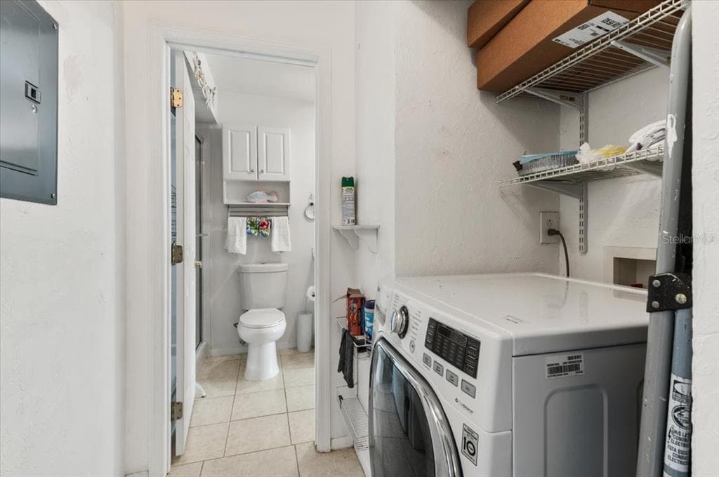 25225 RAMPART BOULEVARD 1207 photo 19