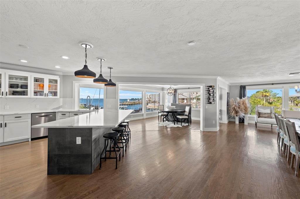 439 CAUSEWAY BOULEVARD photo 3