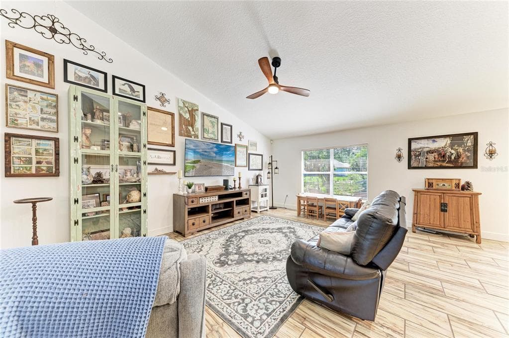 4235 SHOREWOOD STREET photo 15