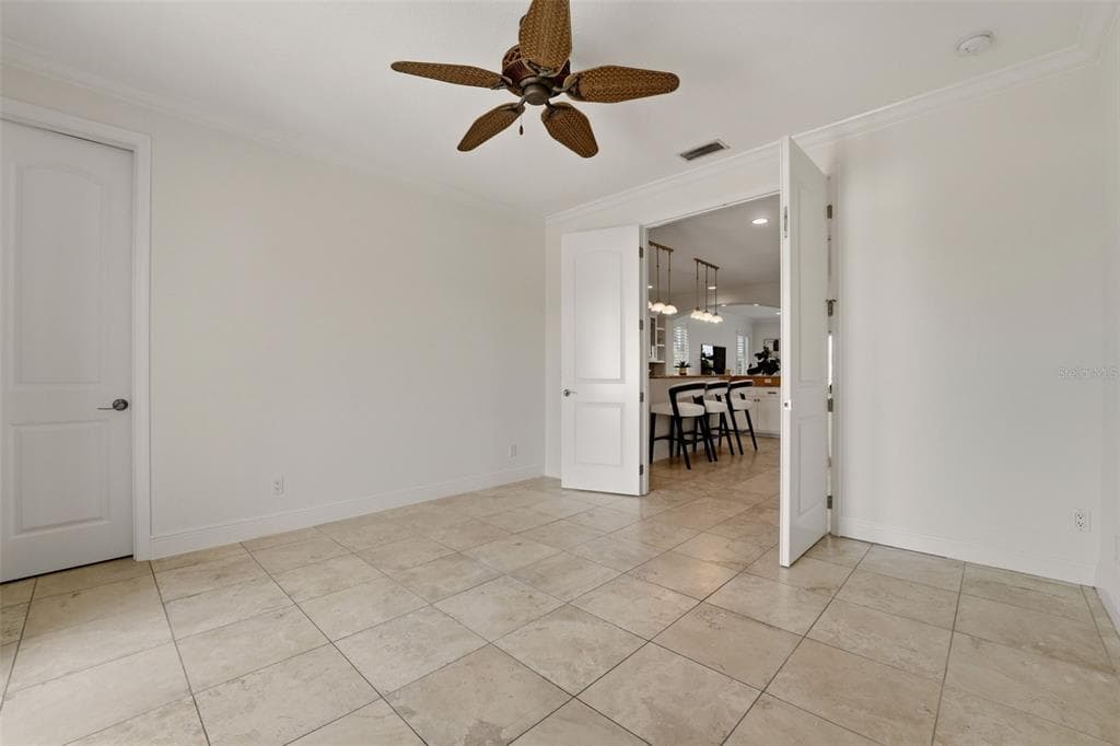 418 PINE AVENUE photo 22