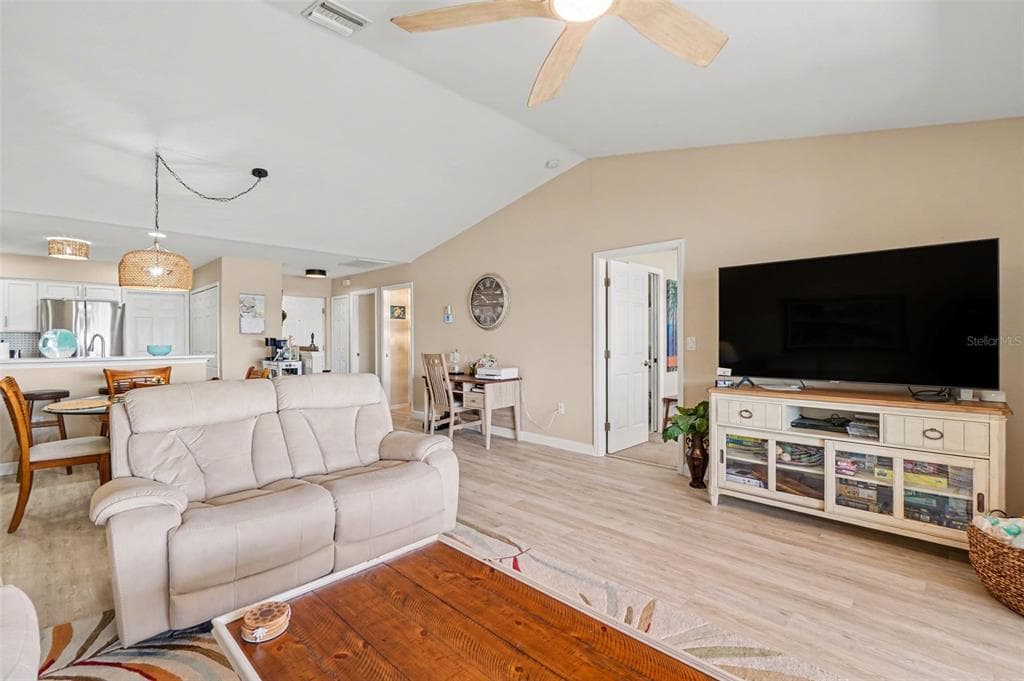 26333 NADIR ROAD 111 photo 20