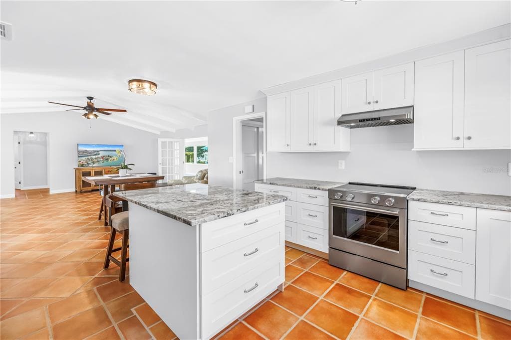 12475 4TH STREET E photo 19