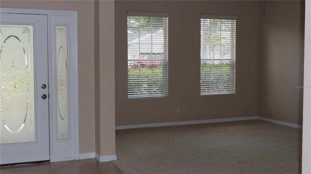 2552 HOBBLEBRUSH DRIVE photo 2