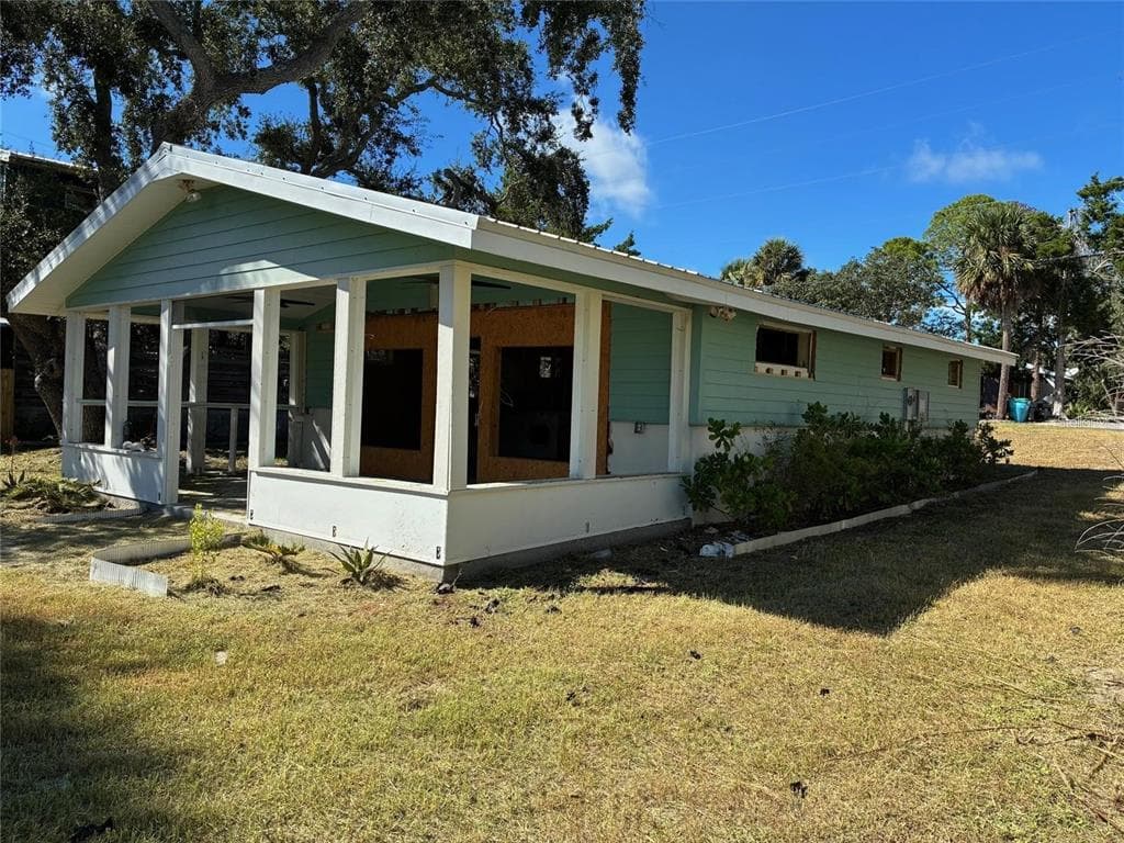 1170 WHIDDON AVENUE photo 4