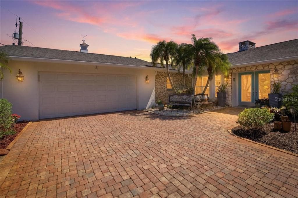 1231 BAYSHORE DRIVE 5