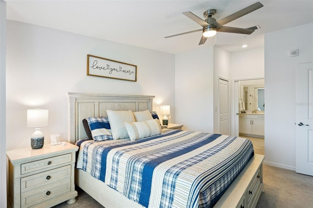14241 HERITAGE LANDING BOULEVARD 1827 photo 20