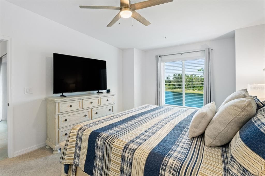 14241 HERITAGE LANDING BOULEVARD 1827 photo 19