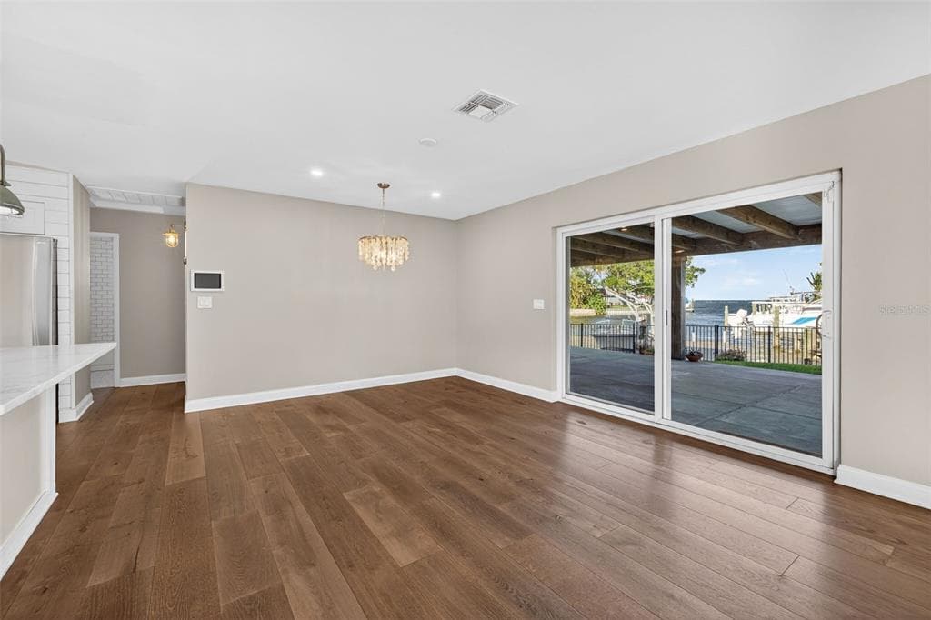 4200 BEACH DRIVE SE photo 7