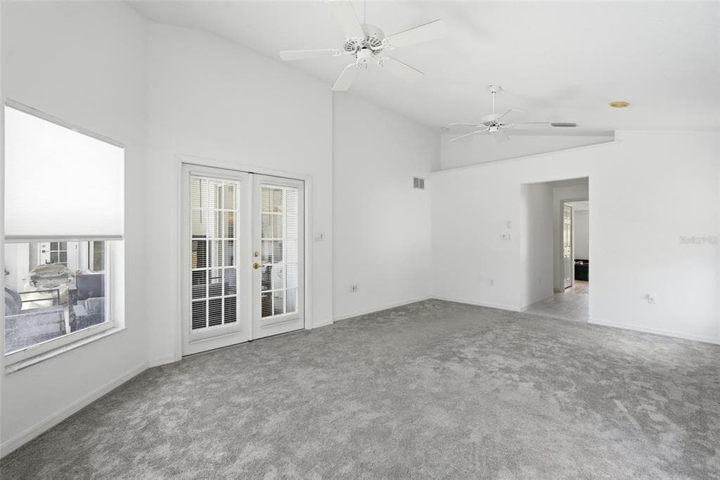 885 ROTONDA CIRCLE photo 23
