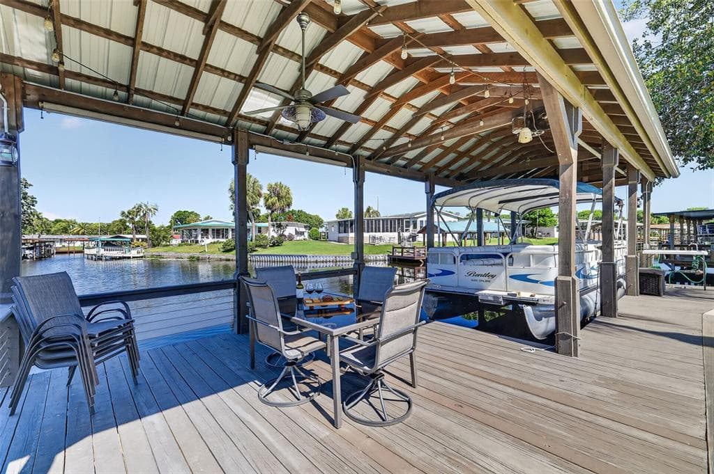 1015 SOUTHLAND DRIVE 3
