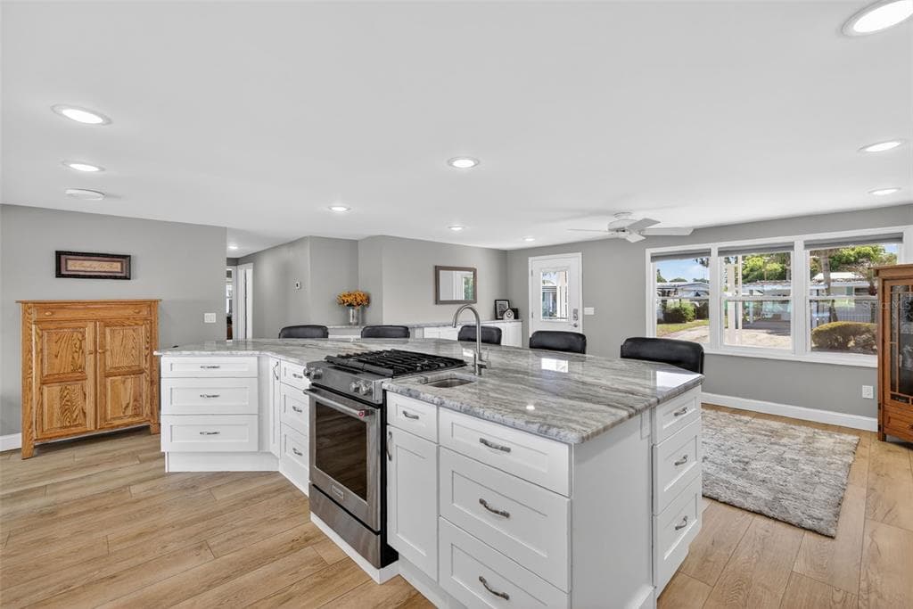 1015 SOUTHLAND DRIVE photo 9