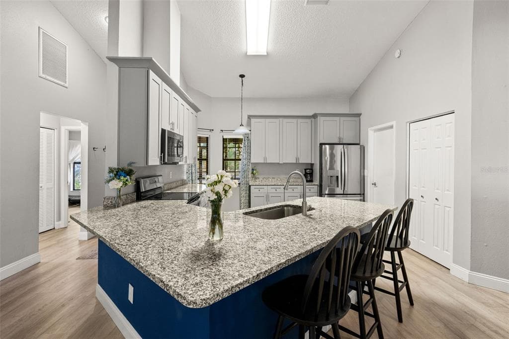 12908 LONGCREST DRIVE photo 5