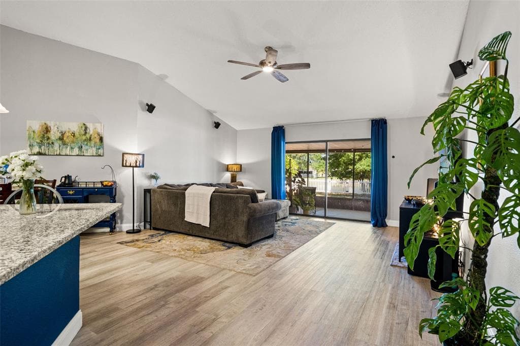 12908 LONGCREST DRIVE photo 4