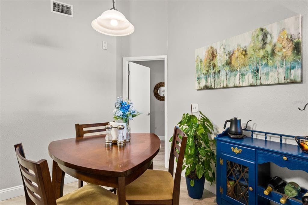 12908 LONGCREST DRIVE photo 8