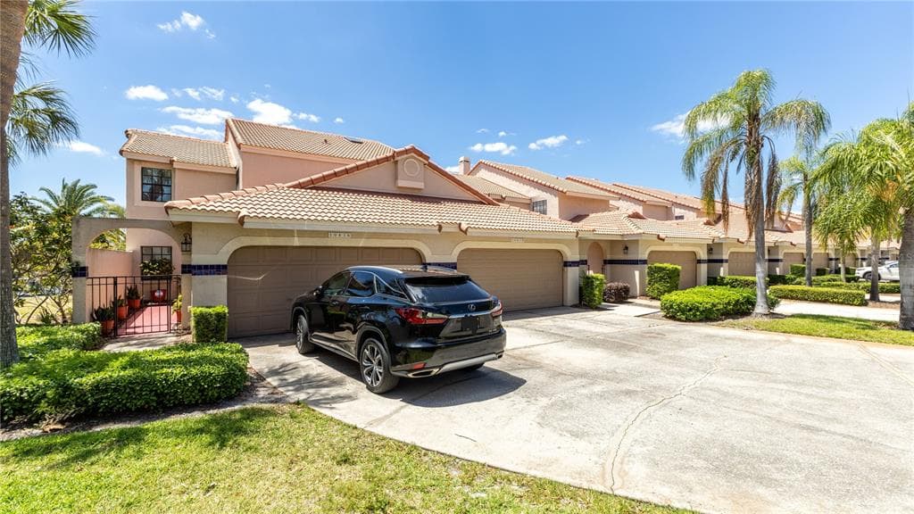 10438 SAINT TROPEZ PLACE photo 5