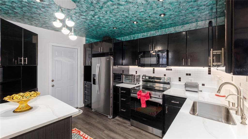 10438 SAINT TROPEZ PLACE photo 8