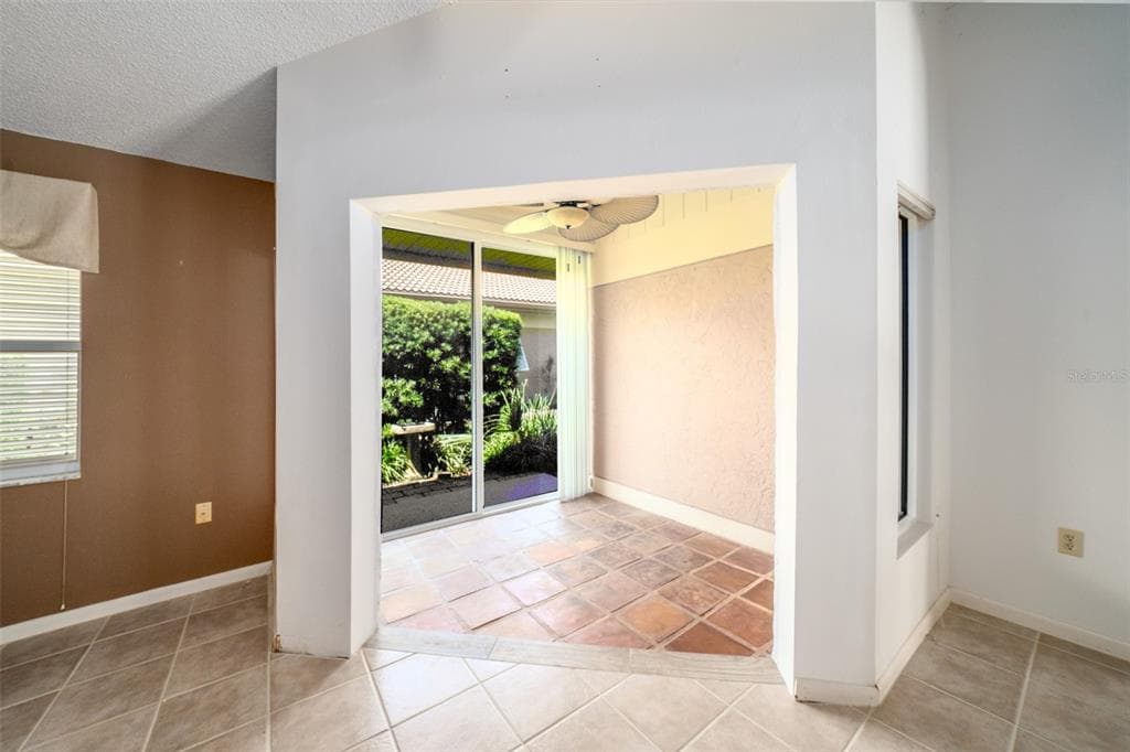 3162 E VILLAGE DRIVE photo 18