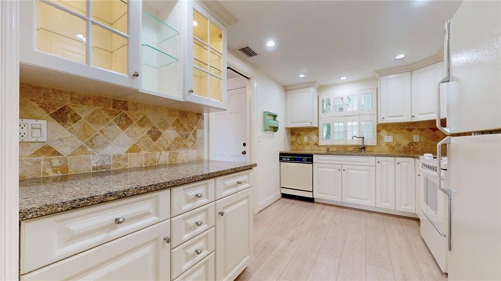 4950 GULF BOULEVARD 308 photo 22