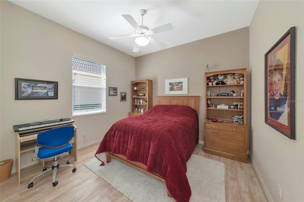 4956 BRIDGEHAMPTON BOULEVARD photo 18