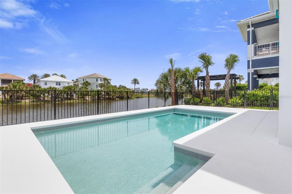 24 CINNAMON BEACH WAY photo 2
