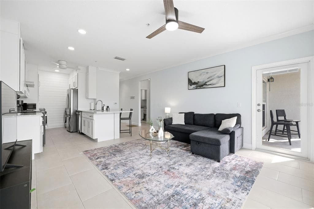 210 3RD STREET W 8305 photo 18
