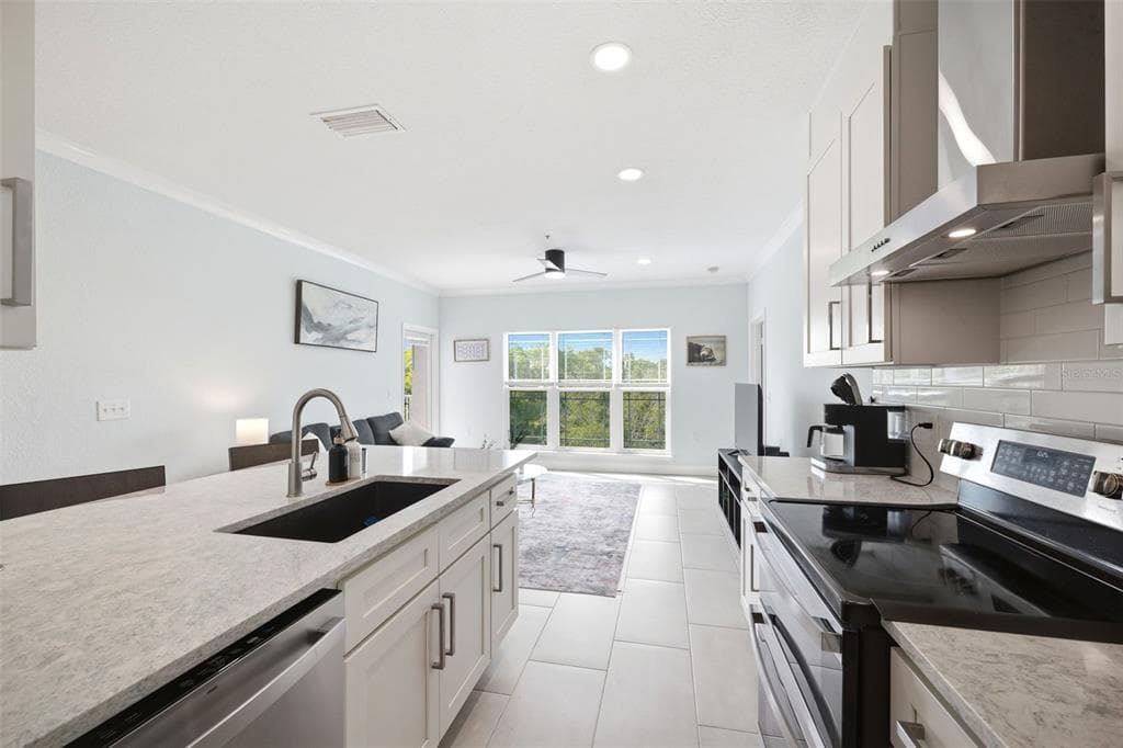 210 3RD STREET W 8305 photo 15