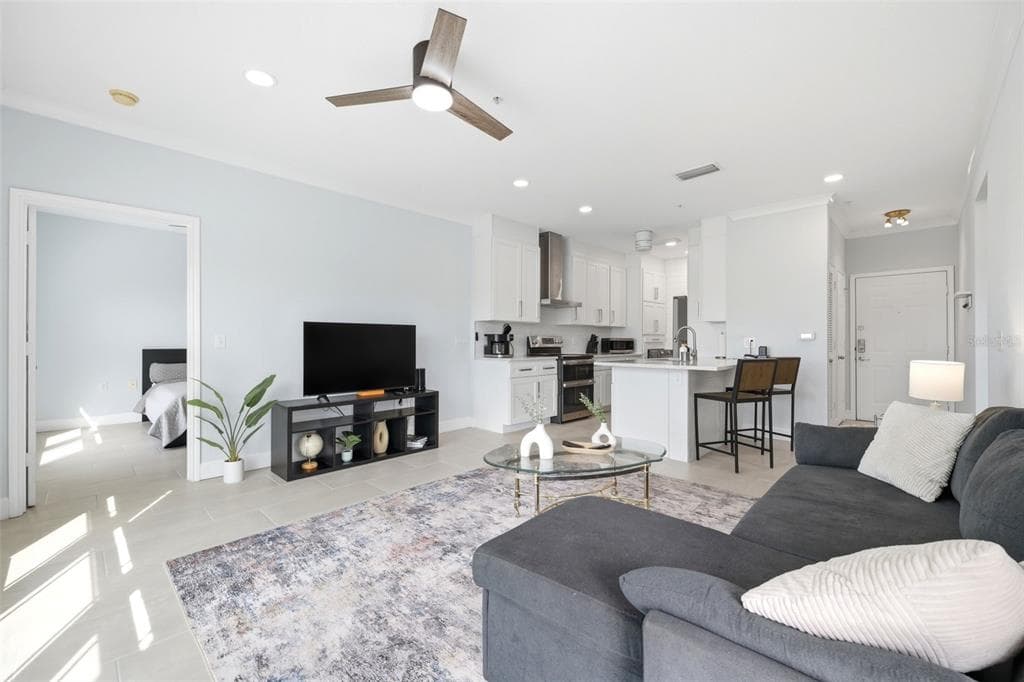 210 3RD STREET W 8305 photo 19