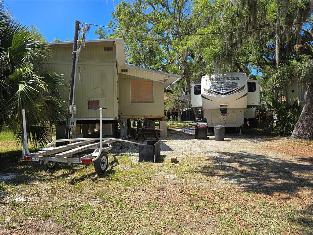 14272 W SUTTON COURT photo 14
