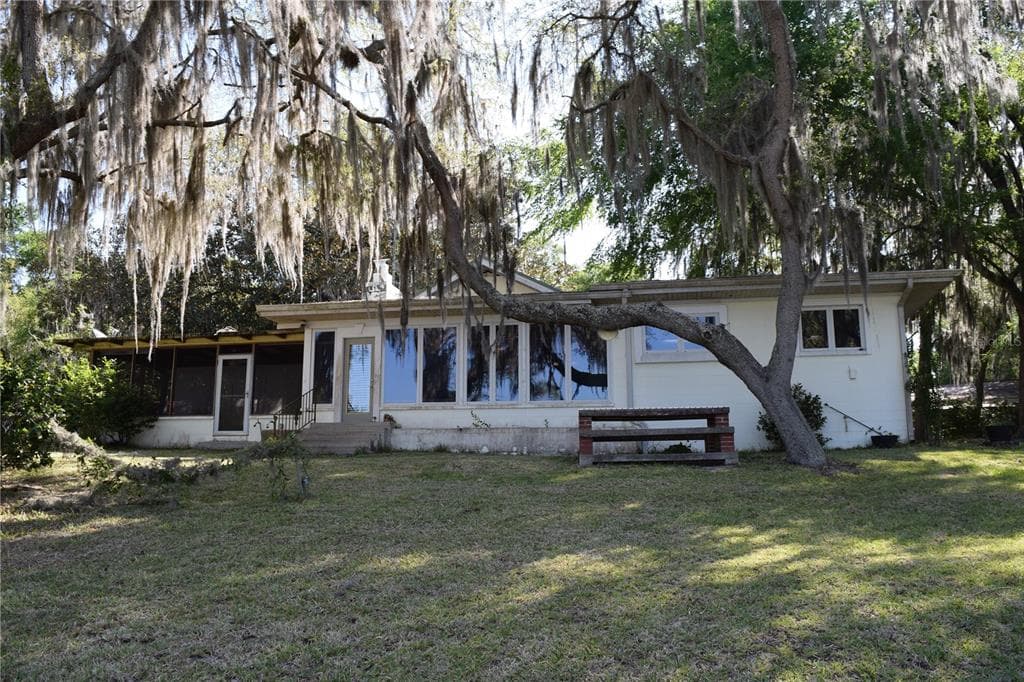 121 AWEEMA WAY photo 2