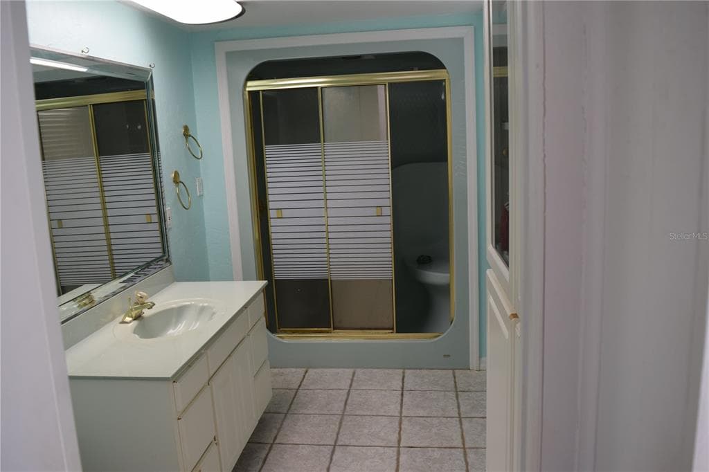 121 AWEEMA WAY photo 14