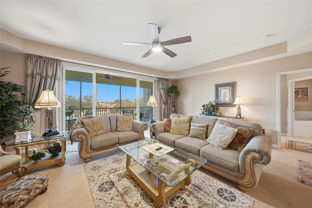 255 W END DRIVE 3306 photo 17