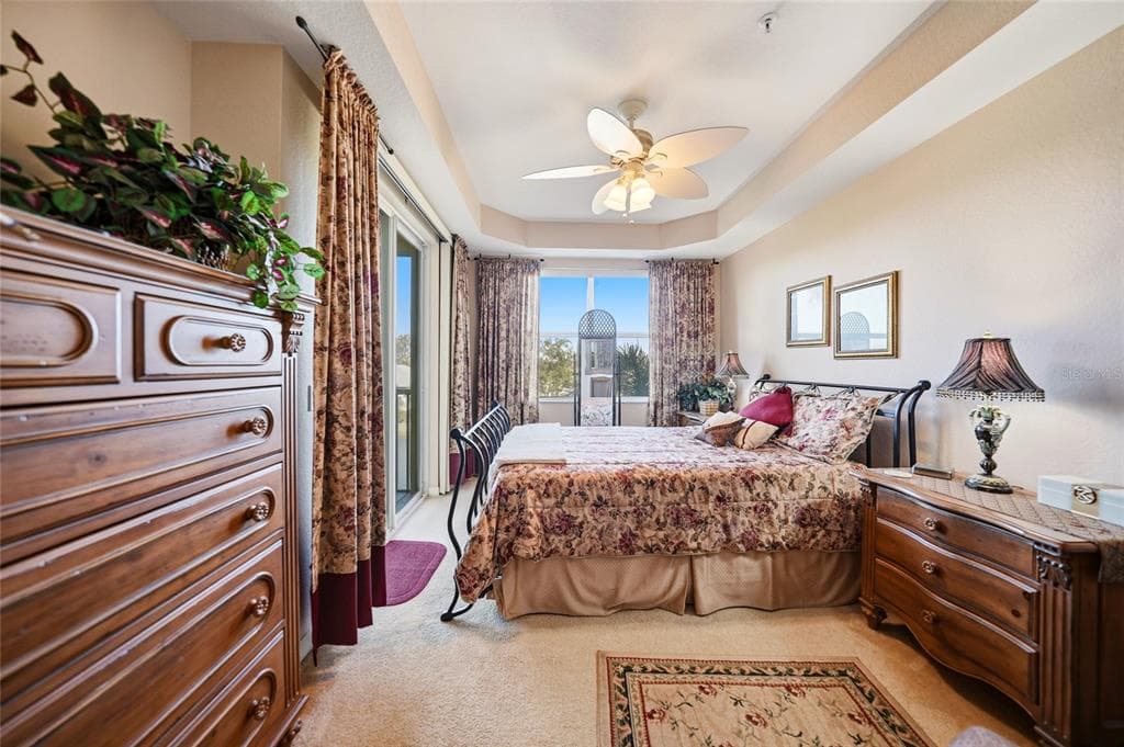 255 W END DRIVE 3306 photo 18