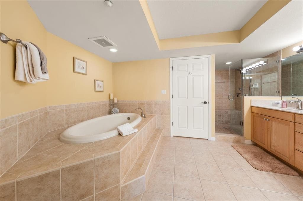 16326 GULF BOULEVARD 206 photo 23