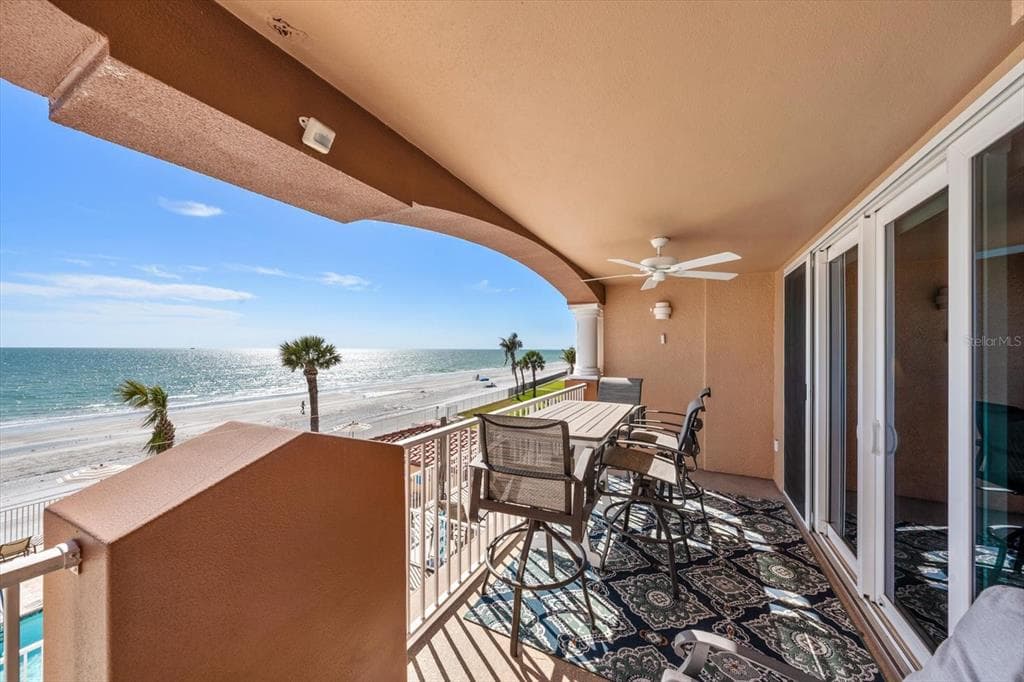 16326 GULF BOULEVARD 206 photo 5