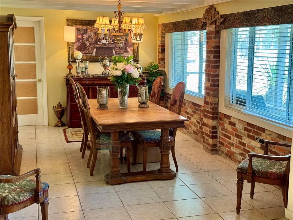 11816 SE COUNTY ROAD 234 photo 8
