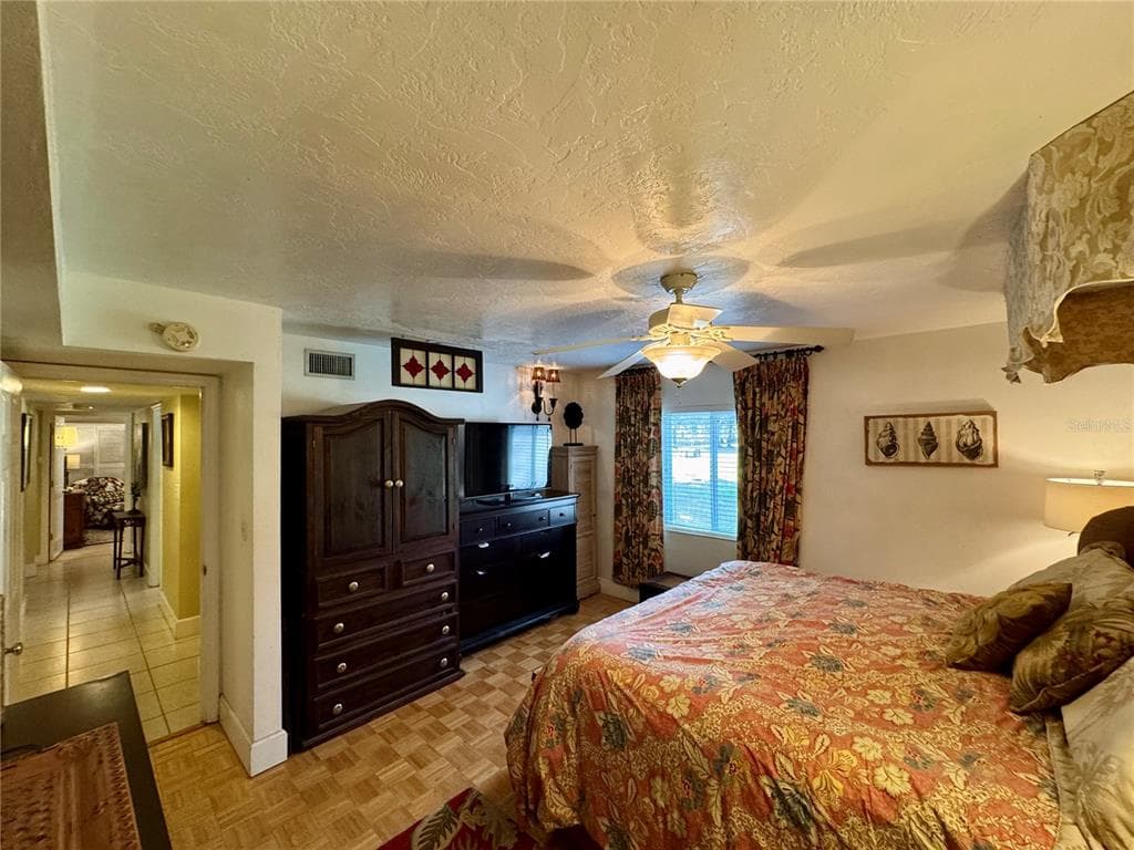11816 SE COUNTY ROAD 234 photo 21