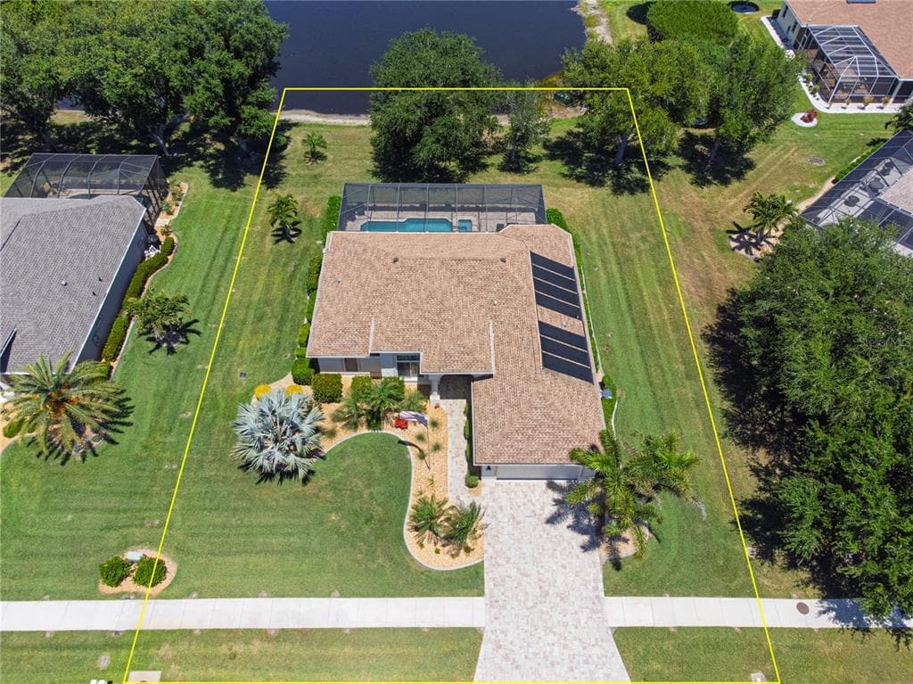 183 CLEAR LAKE DRIVE photo 11