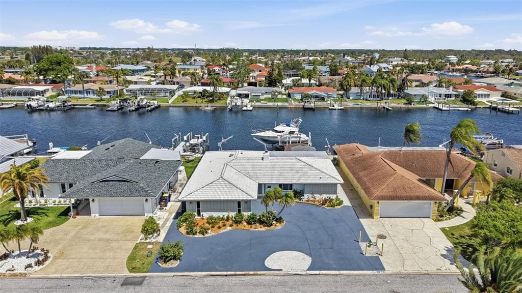 5040 GALLEON COURT 1