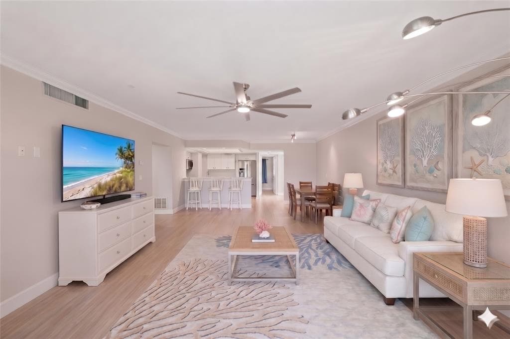 1100 PINELLAS BAYWAY S G2 photo 8