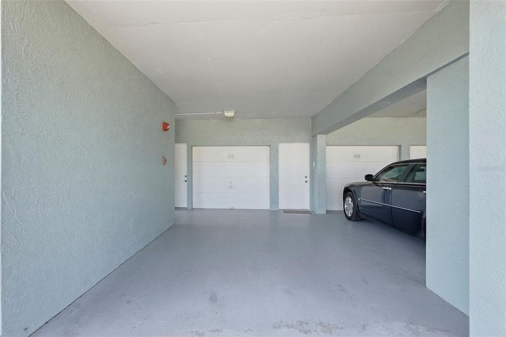 1100 PINELLAS BAYWAY S G2 photo 25