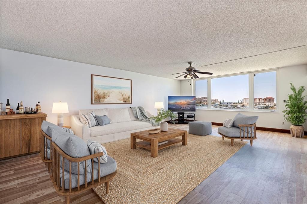 736 ISLAND WAY 504 photo 8
