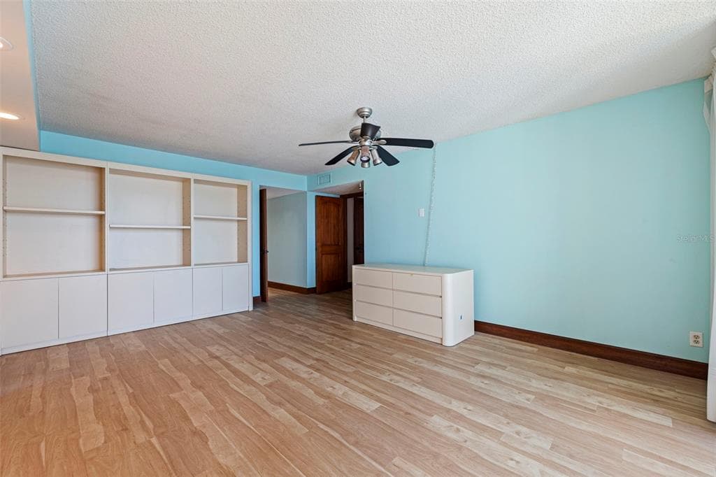 736 ISLAND WAY 504 photo 25