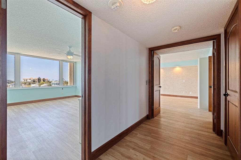 736 ISLAND WAY 504 photo 21