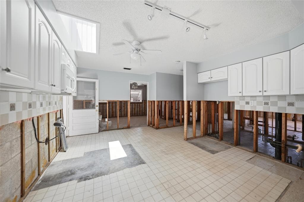 425 FIREBALL COURT photo 11