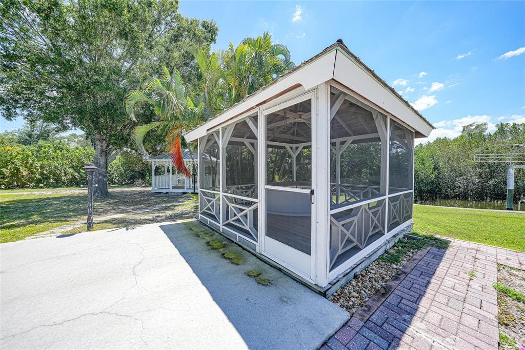 425 FIREBALL COURT photo 21