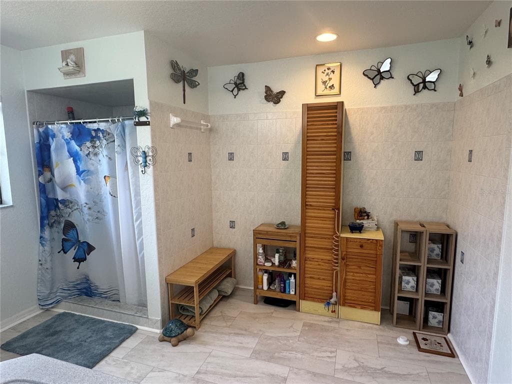 1472 IVYDALE ROAD photo 23