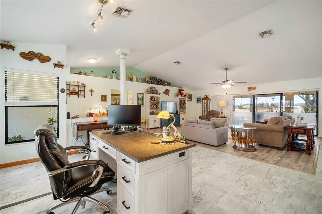 1472 IVYDALE ROAD photo 10