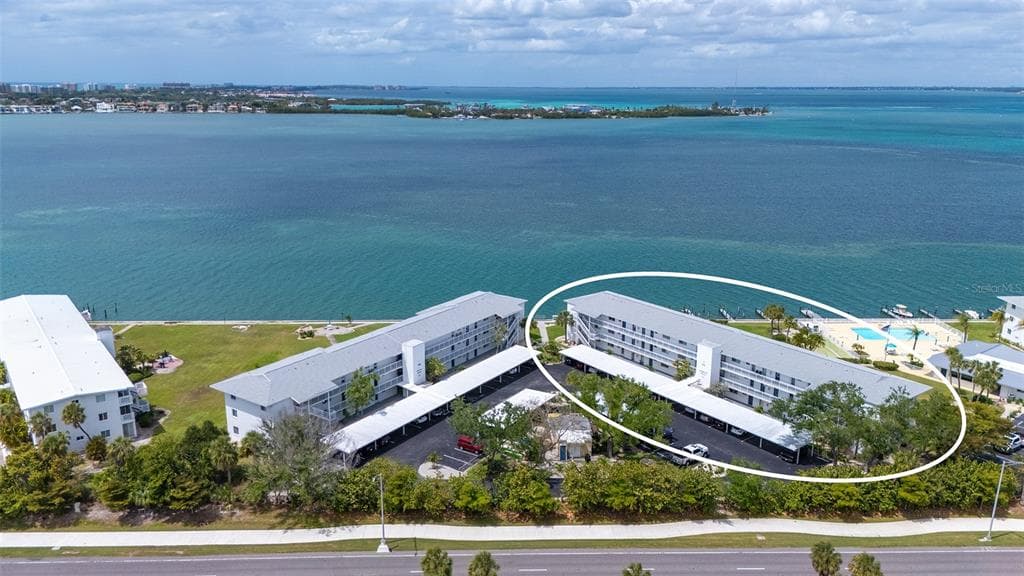 771 JOHN RINGLING BOULEVARD 5 photo 22